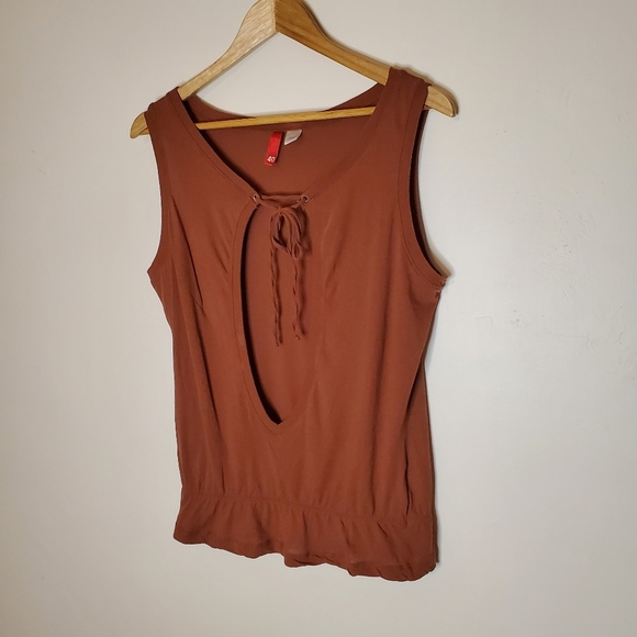 Copper Brown Sleeveless Open Front Window Top with String Enclosure - Picture 7 of 11